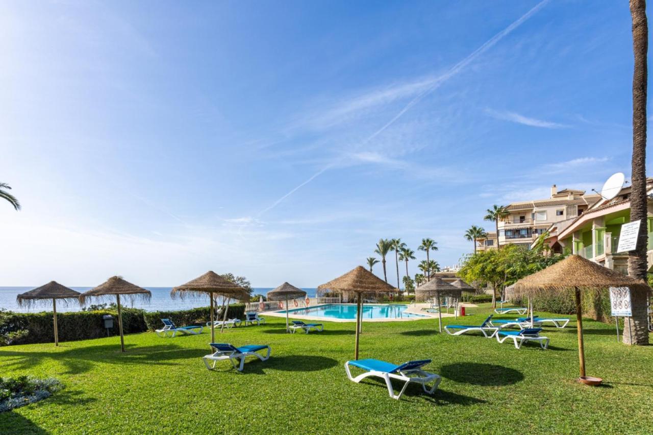 Holidays2Mijas Costa Lubina Del Sol Frontline Beach, Pool, Terrace, Seaview & Parking Sitio de Calahonda エクステリア 写真